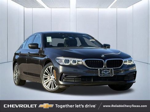 Used 2019 BMW 530i xDrive w/ Convenience Package image 1