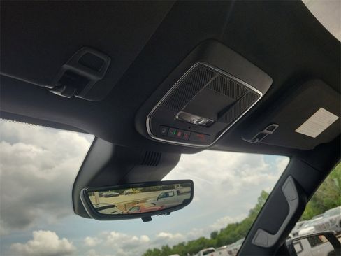 New 2025 GMC Sierra EV Denali image 27