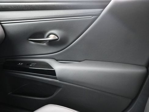 Used 2024 Lexus ES 350 w/ Premium Package FWD image 18