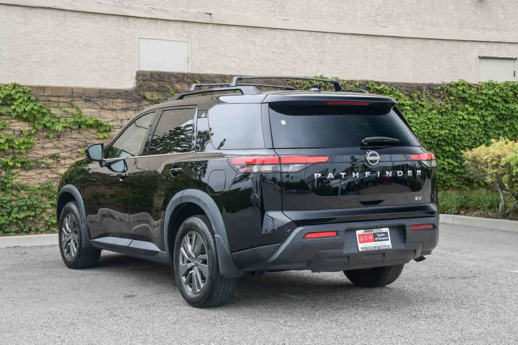 Used 2024 Nissan Pathfinder SV w/ SV Premium Package FWD image 10