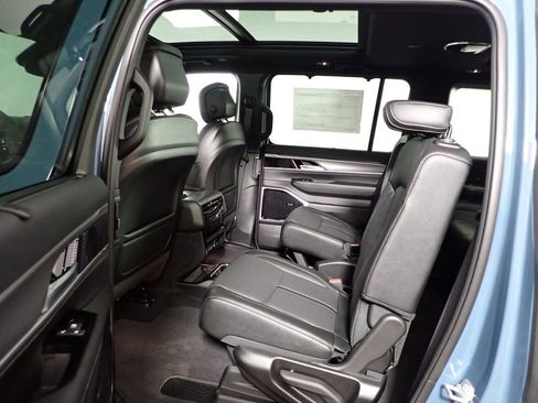 New 2026 Jeep Grand Wagoneer Limited AWD/4WD image 40