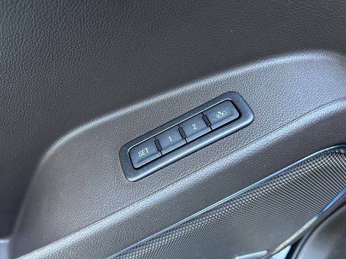 Used 2017 GMC Yukon XL Denali w/ Open Road Package image 24