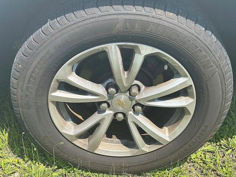 Used 2016 Chevrolet Equinox LT w/ Convenience Package image 9