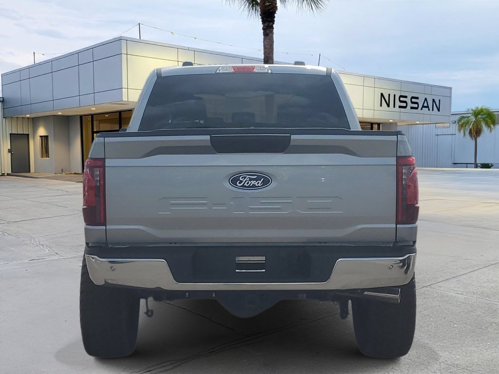Used 2025 Ford F150 XLT w/ Equipment Group 301A Standard AWD/4WD image 5