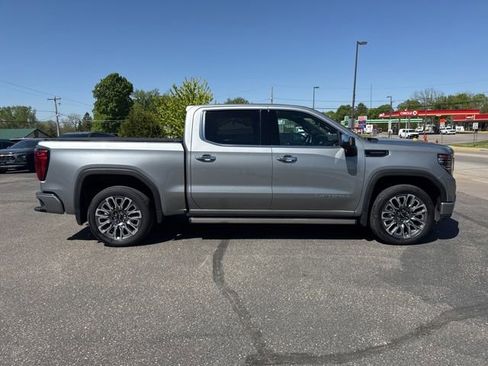 Used 2024 GMC Sierra 1500 Denali Ultimate AWD/4WD image 7