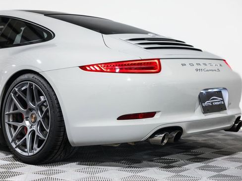 Used 2014 Porsche 911 Carrera S image 17