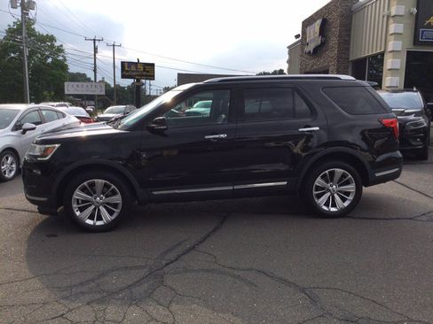 Used 2018 Ford Explorer Limited w/ Ford Safe & Smart Package AWD/4WD image 9