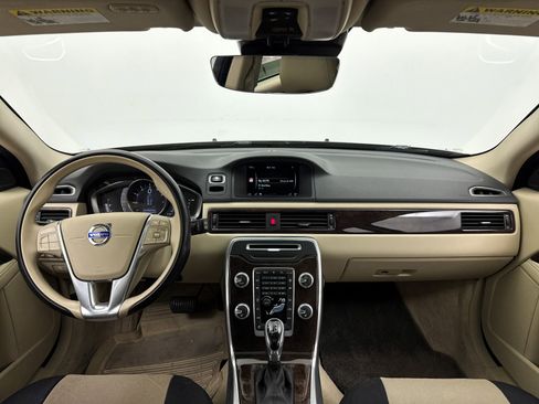 Used 2016 Volvo XC70 T5 Premier w/ Convenience Package image 15