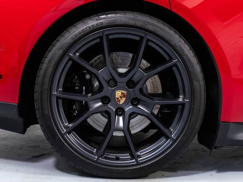 Used 2025 Porsche Taycan GTS AWD/4WD image 58