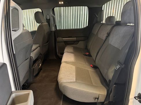 Used 2022 Ford F150 XLT w/ Trailer Tow Package image 15