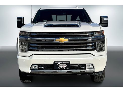 Used 2020 Chevrolet Silverado 2500 High Country w/ Z71 Off-Road Package image 2