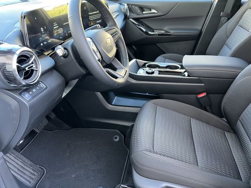 New 2026 Chevrolet Equinox LT w/ Safety and Technology Package image 13