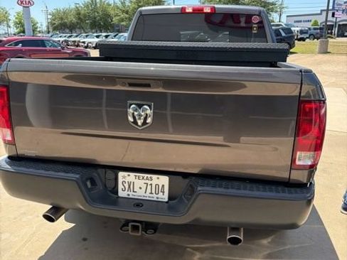 Used 2019 RAM 1500 Tradesman RWD image 3