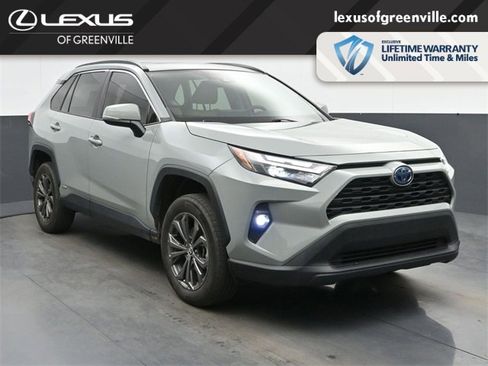 Used 2023 Toyota RAV4 XLE Premium image 2