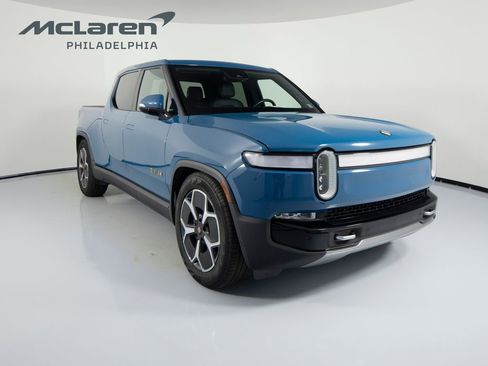 Used 2022 Rivian R1T Adventure image 3