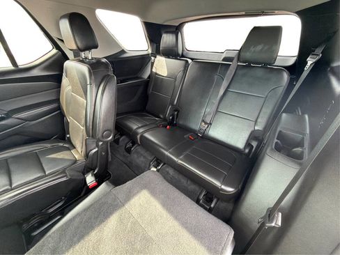 Used 2021 Chevrolet Traverse Premier AWD/4WD image 40