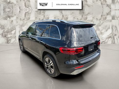 Used 2025 Mercedes-Benz GLB 250 4MATIC image 5