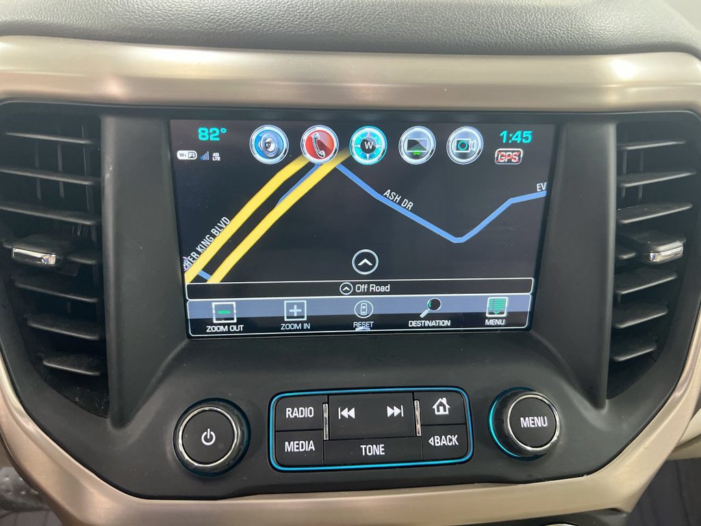 Used 2019 GMC Acadia Denali w/ Technology Package FWD image 15