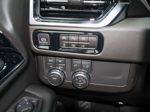 New 2026 GMC Yukon XL Elevation AWD/4WD image 30