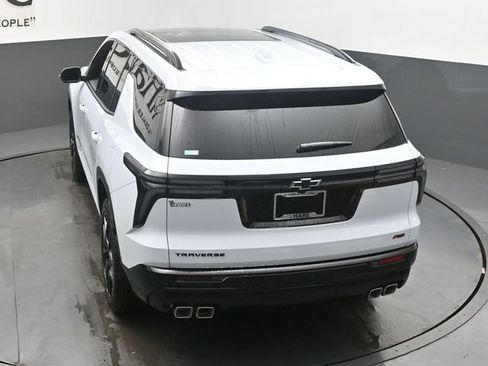 New 2026 Chevrolet Traverse RS w/ LPO, Floor Liner Package FWD image 36