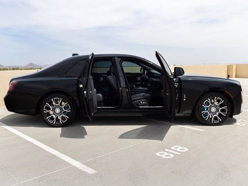 Used 2023 Rolls-Royce Ghost Black Badge w/ Black Badge Ghost Package AWD/4WD image 16