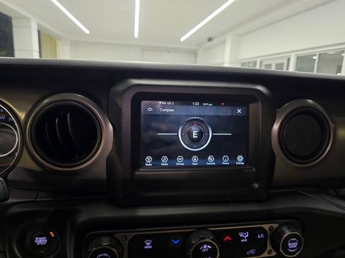 Used 2023 Jeep Wrangler Unlimited Sport AWD/4WD image 25