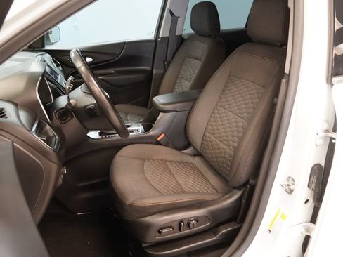 Used 2020 Chevrolet Equinox LT w/ Driver Convenience Package FWD image 3