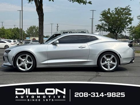 Used 2018 Chevrolet Camaro SS RWD image 7