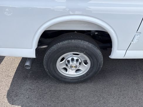 New 2025 Chevrolet Express 3500 w/ Driver Convenience Package RWD image 8