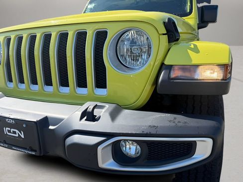 Used 2023 Jeep Wrangler Unlimited Sahara w/ Cold Weather Group AWD/4WD image 23