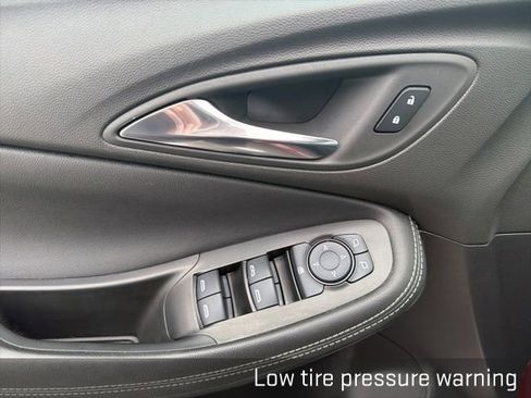 Used 2022 Buick Encore GX Preferred w/ Cold Weather Comfort Package image 28