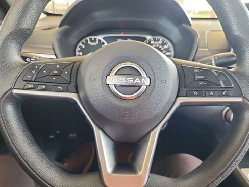 Used 2025 Nissan Altima 2.5 SV image 15