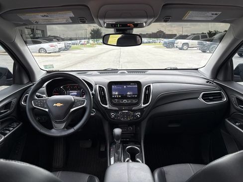 Used 2024 Chevrolet Equinox Premier FWD image 10
