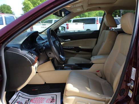 Used 2012 Honda Crosstour EX-L image 16