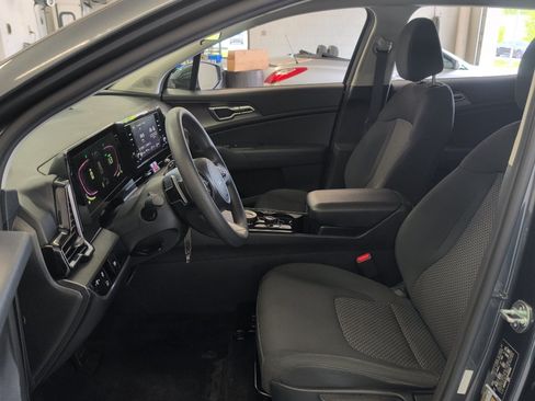 Certified 2023 Kia Sportage LX AWD/4WD image 18