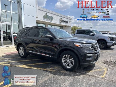 Used 2022 Ford Explorer XLT w/ Equipment Group 202A AWD/4WD image 1