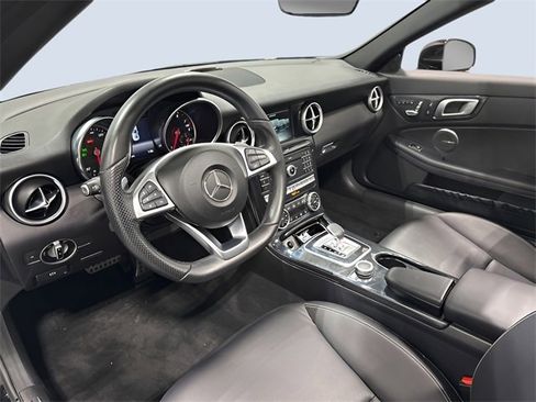 Used 2020 Mercedes-Benz SLC 300 image 16