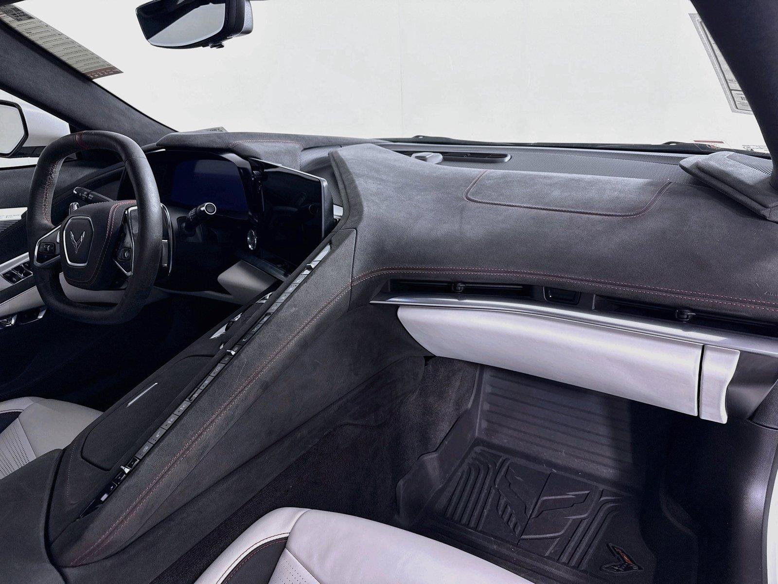Used 2023 Chevrolet Corvette Stingray Premium Conv RWD image 32
