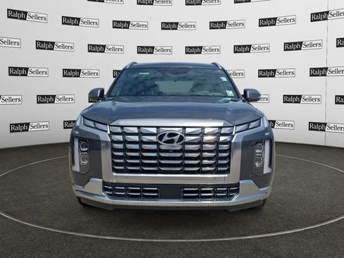 Used 2023 Hyundai Palisade Calligraphy w/ Winter Package FWD image 8