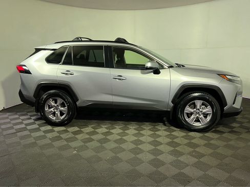 Used 2024 Toyota RAV4 LE AWD/4WD image 8