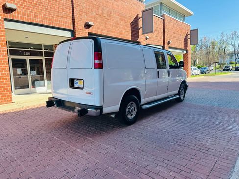 Used 2019 GMC Savana 2500 w/ Driver Convenience Package RWD image 5