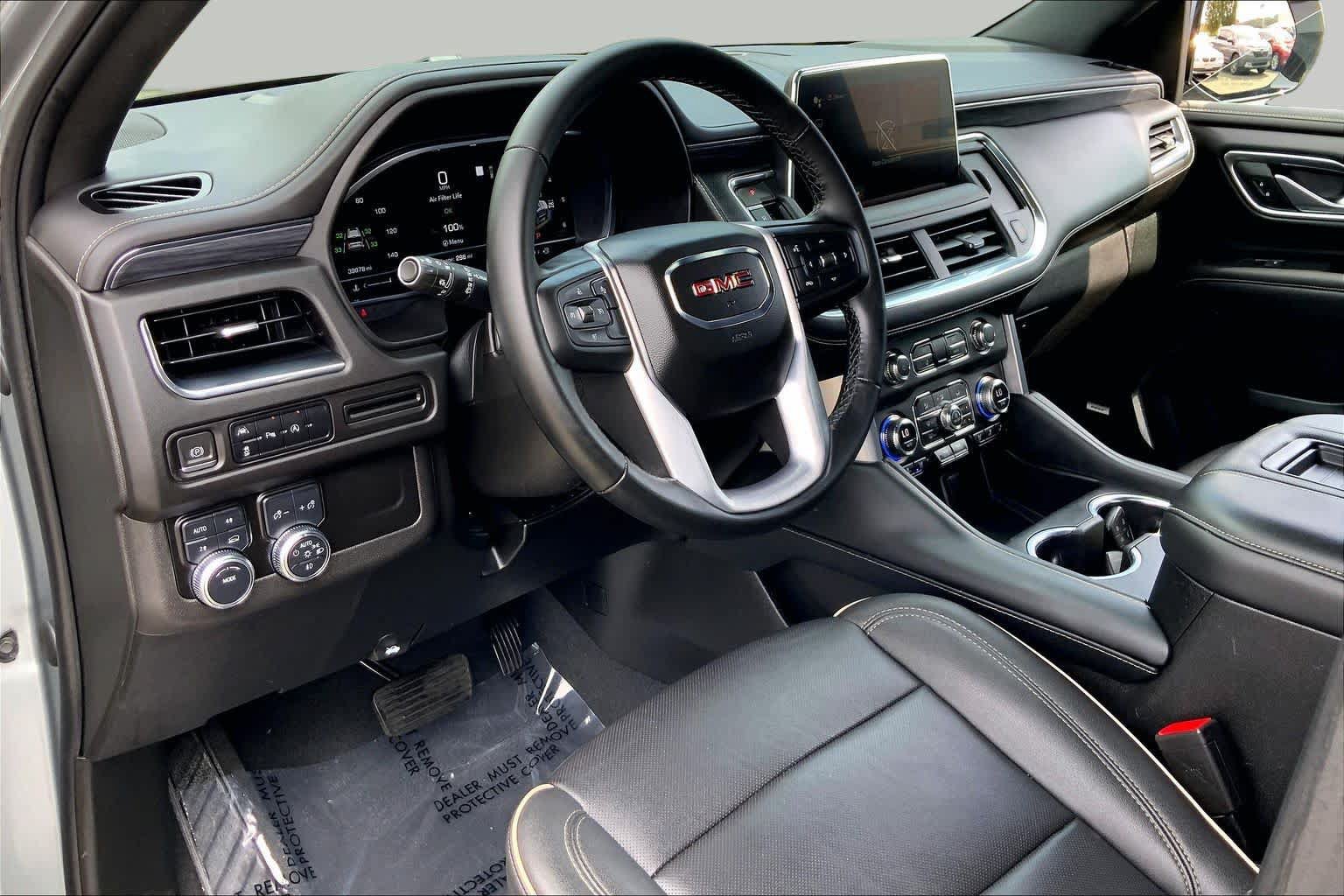 Used 2023 GMC Yukon SLT AWD/4WD image 18