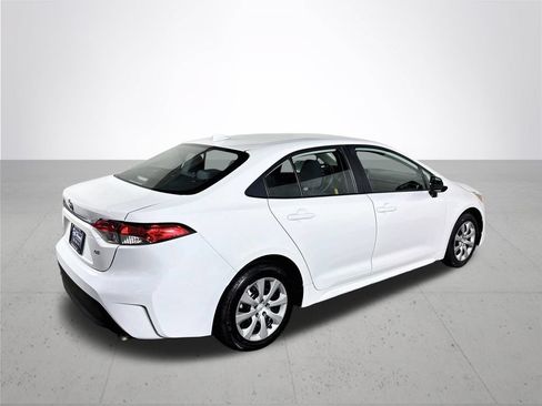 Used 2024 Toyota Corolla LE FWD image 6
