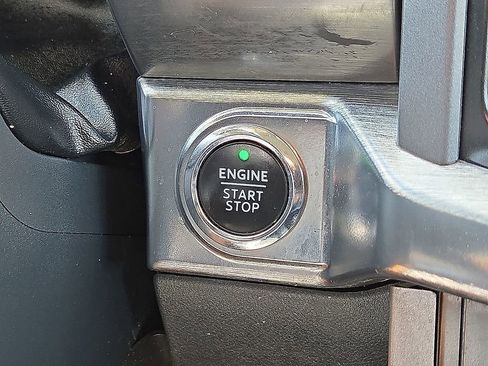 Used 2022 Ford F150 Lariat AWD/4WD image 30