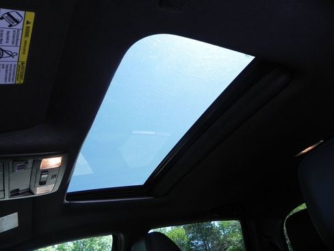 Used 2021 Toyota Tacoma TRD Sport image 19