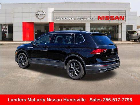Used 2024 Volkswagen Tiguan SE AWD/4WD image 6