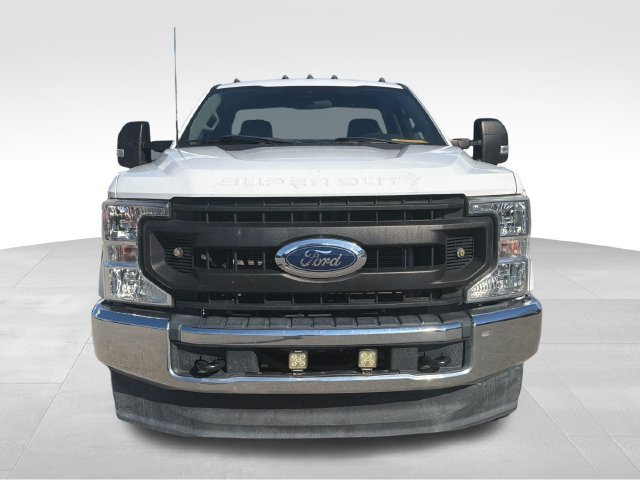 Used 2022 Ford F350 XL w/ Power Equipment Group AWD/4WD image 2