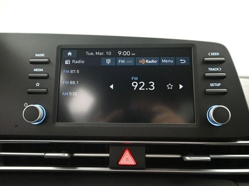 New 2026 Hyundai Elantra SE image 14