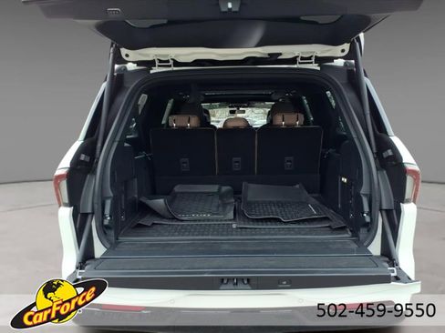 Certified 2025 Lincoln Navigator L Black Label image 8