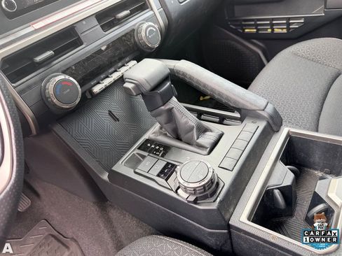 Used 2025 Toyota 4Runner SR5 AWD/4WD image 8